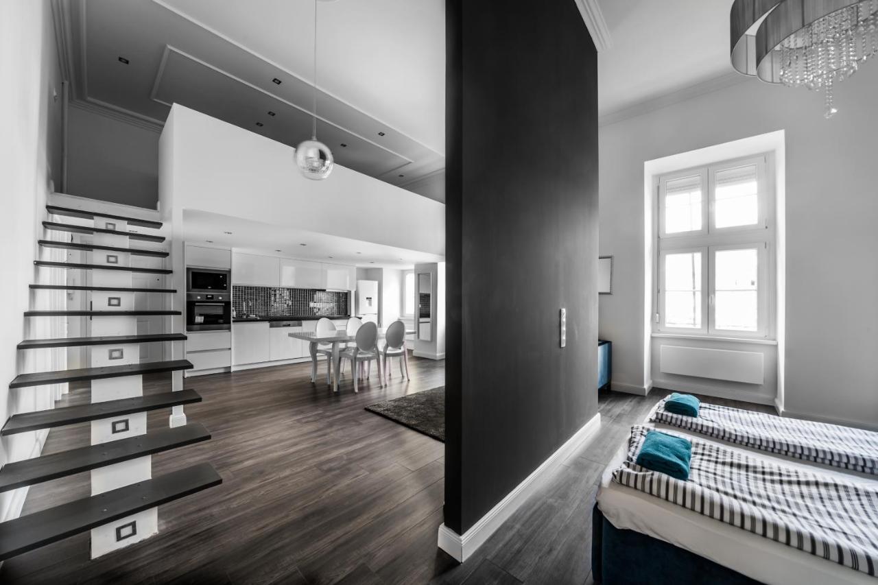 Kiraly 28-1 Entire Aircon Center Apartment 부다페스트 외부 사진
